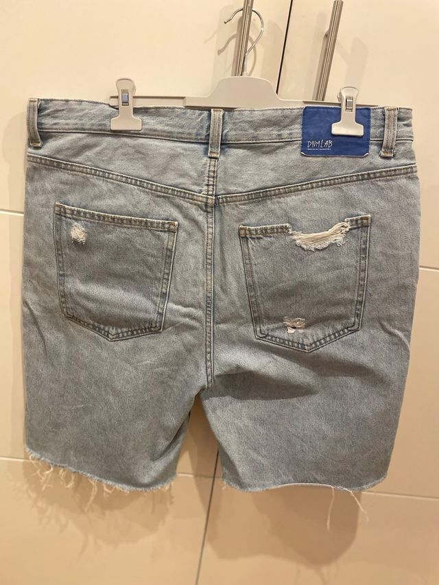 Shorts vaqueros Bershka talla 48