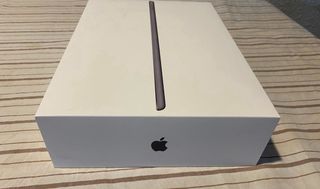 Caja iPad - SOLO caja VACIA