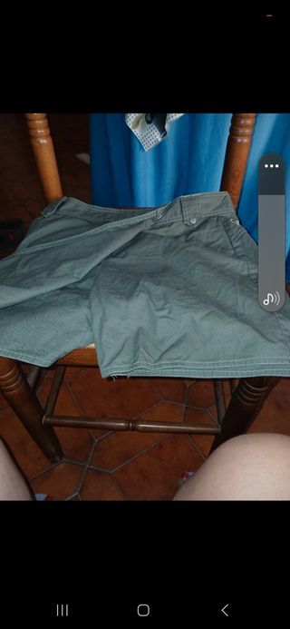 Falda pantalón deportiva verde oliva