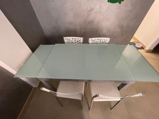 Mesa comedor cristal-metal