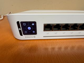 Switch capa 3 UNIFI Enterprise 8 PoE 2.5G