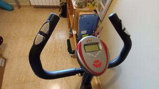 Bicicleta estática ejercicio