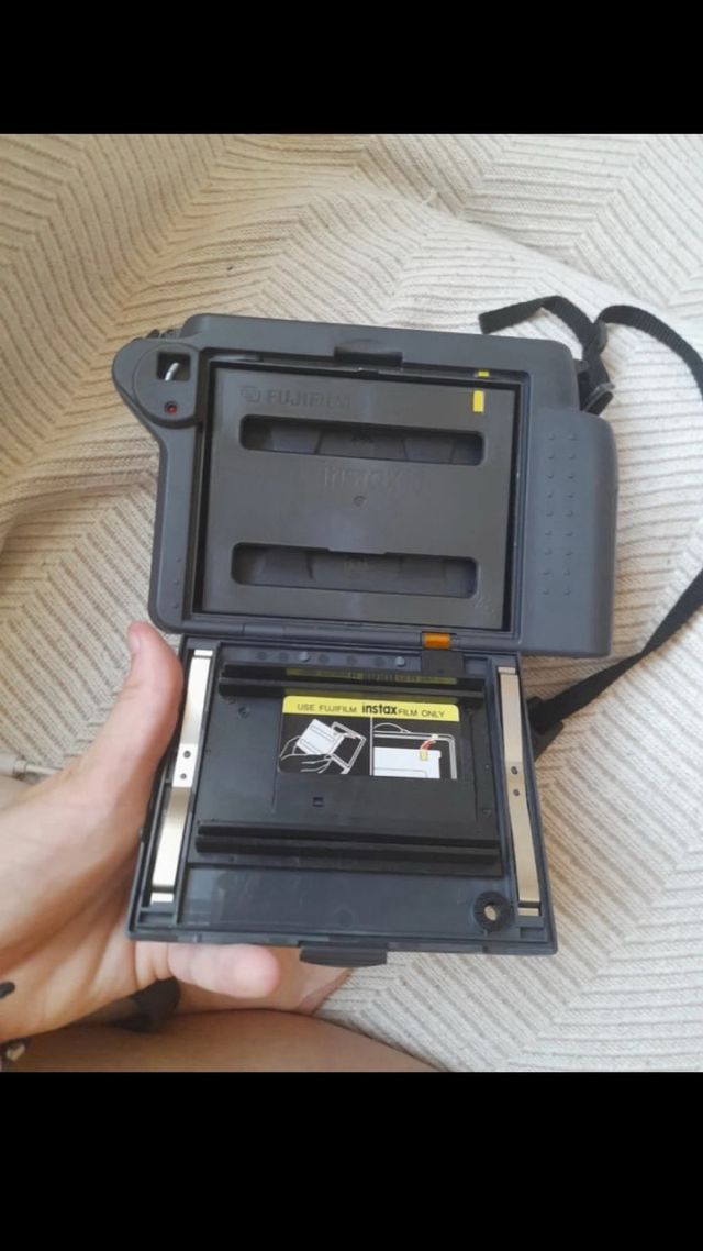 Fujifilm Instax: Cámara instantánea 100
