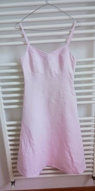 Abito nuovo rosa in lino