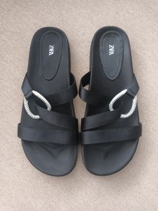 Sandalias Zara negras