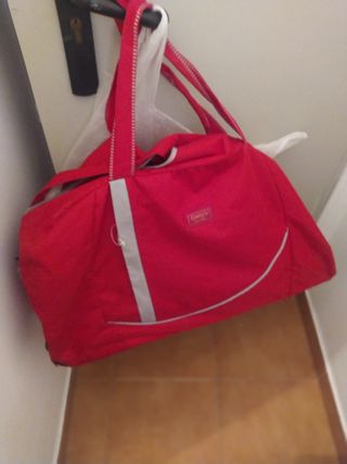 Bolsa viaje roja con ruedas