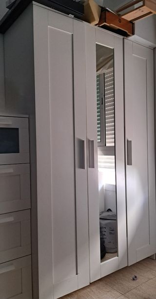 Armario IKEA Brimnes blanco