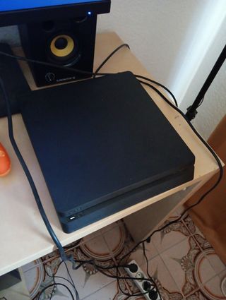 PS4 (PlayStation 4) + mando + juego
