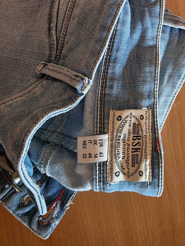 Shorts vaqueros rotos mujer