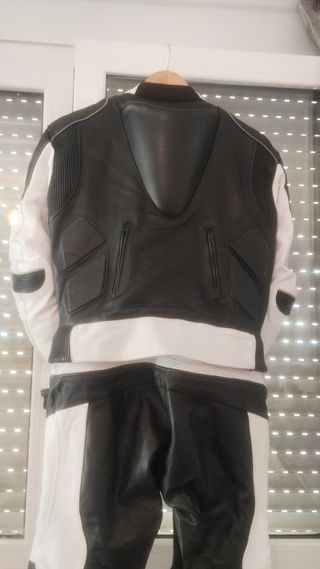 Traje moto piel bicolor blanco-negro