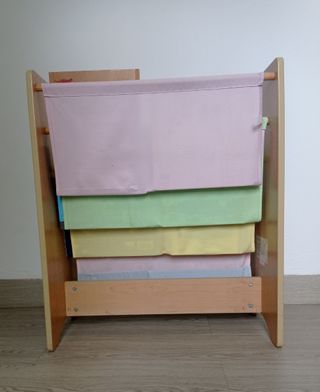 Librería infantil de madera