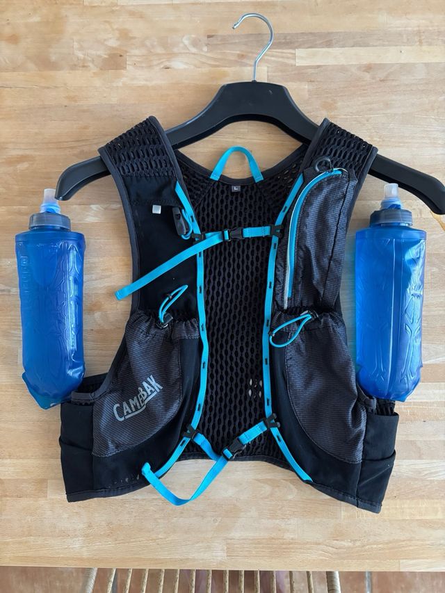CamelBak Nano: chaleco hidratación