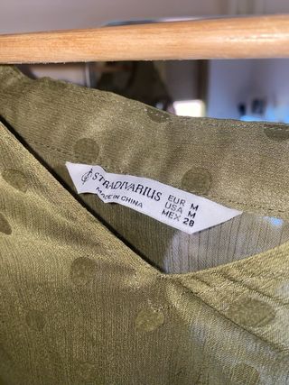 Vestido lunares verde oliva