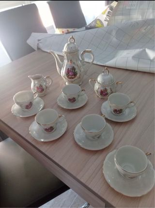Juego café porcelana dorado