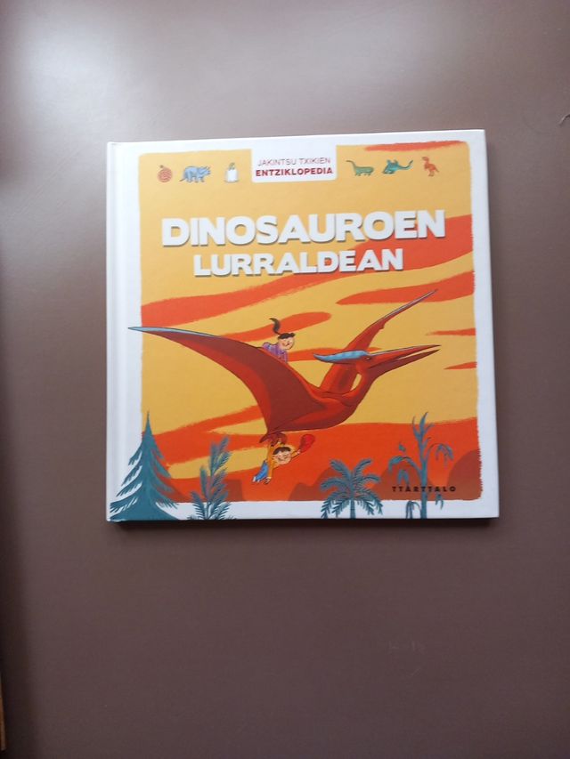 Dinosauroen lurraldean