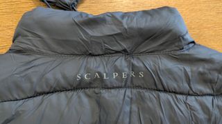 Chaleco Scalpers acolchado azul marino 
