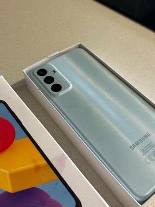 Samsung Galaxy M13 Blu