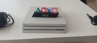 PS4 (PlayStation 4) Blanca - 1TB