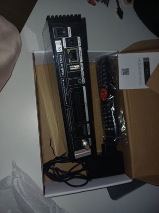 Engel RS8100Y - Receptor Satélite