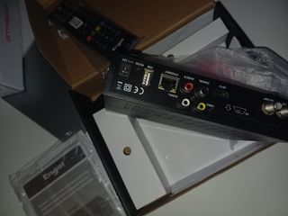 Engel RS8100Y - Receptor Satélite