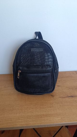 Mini mochila negra