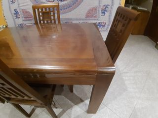 Comedor madera - mesa + 4 sillas