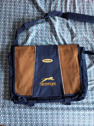 Lote de tres bolsas O bolsos nuevos.