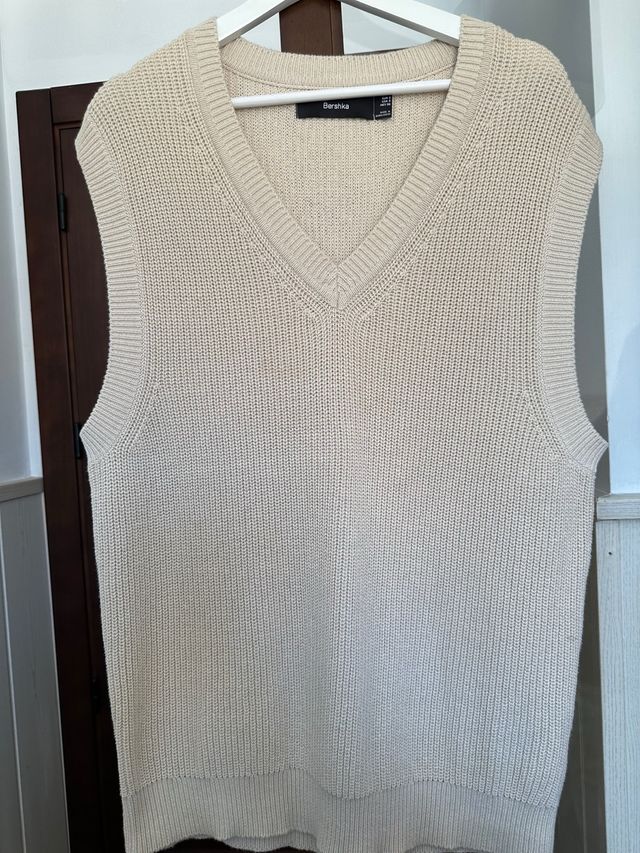 chaleco Bershka beige M