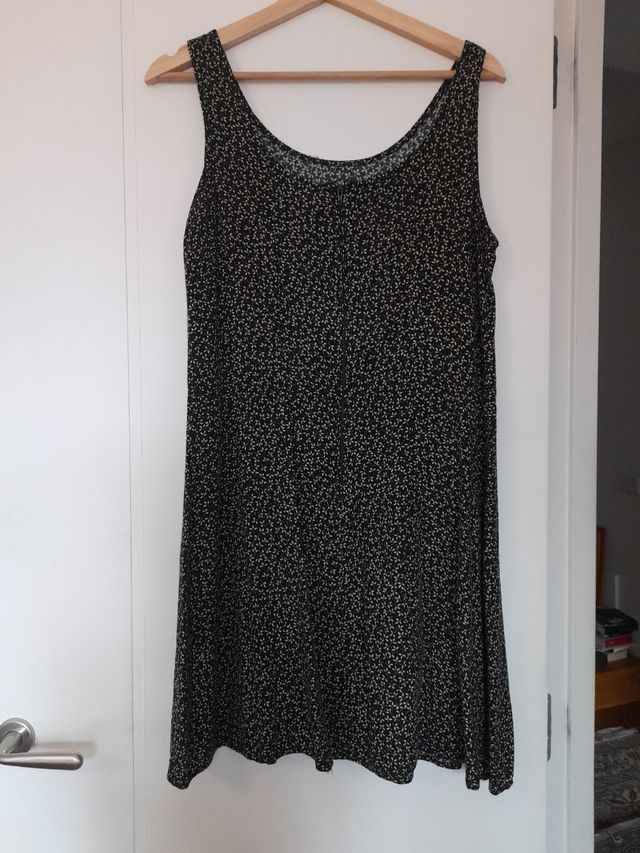 Vestido vintage floral negro y blanco