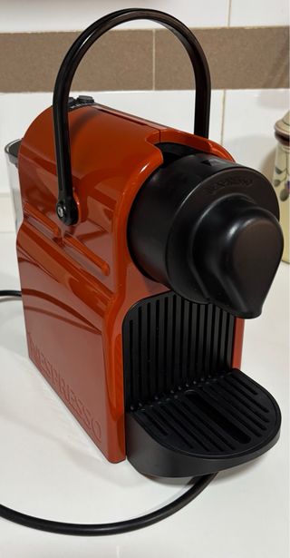 Cafetera Nespresso Krups - Roja