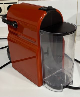 Cafetera Nespresso Krups - Roja