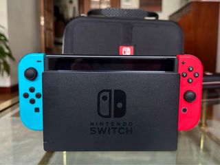 Nintendo Switch + accesorios