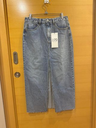 Falda midi vaquera Stradivarius