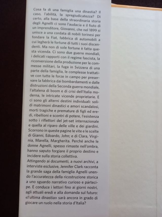 L'ultima dinastia. La saga della famiglia Agnel...