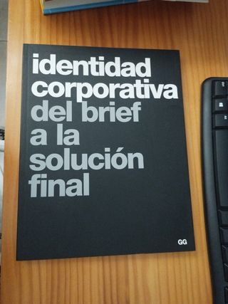 Identidad corporativa.: Del brief a la solución...