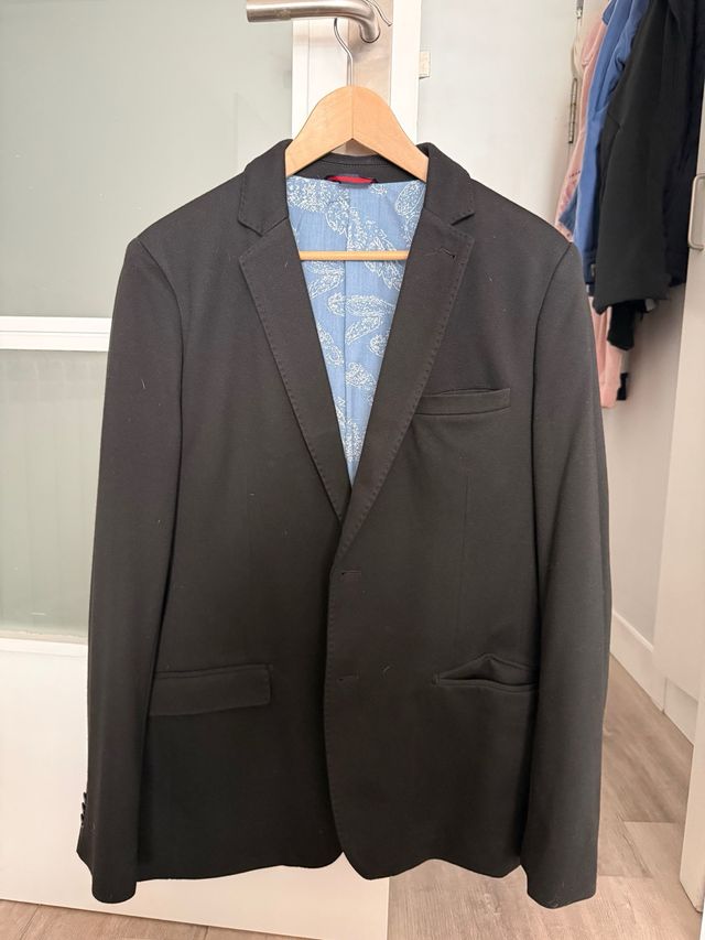 Americana negra easy wear slim fit