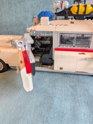 LEGO Icons 10274 ECTO-1 Ghostbusters completo