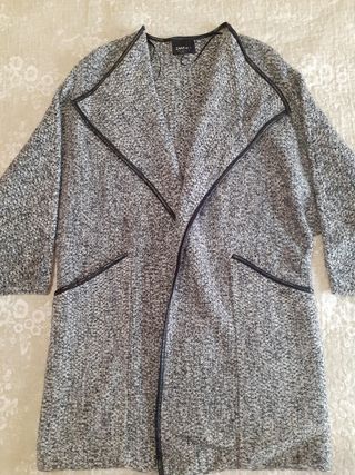 Chaqueta Zara gris 