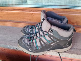 Scarponcini trekking Decathlon usati