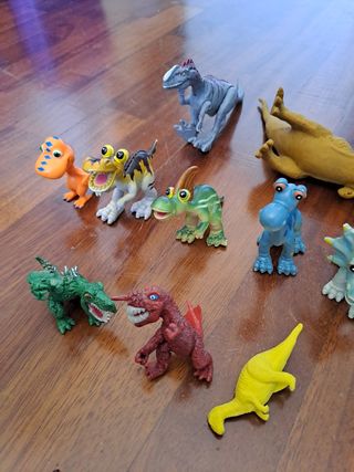 Set 18 pezzi :Dinosauri, animali e pesci