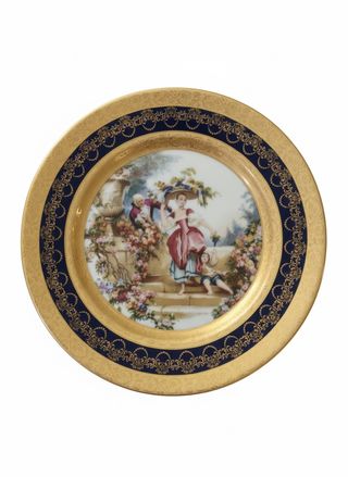 Plato de porcelana de Limoges de más de 50 años.