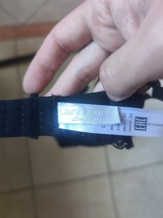 2 Reggiseni Laura Biagiotti coppa B taglia seconda