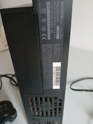 PS2 (PlayStation 2) negra en buen estado