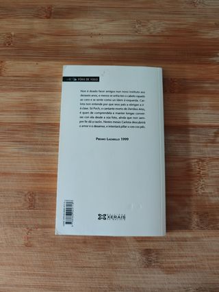 A banda sen futuro (Fora de Xogo / Offside, 40)...