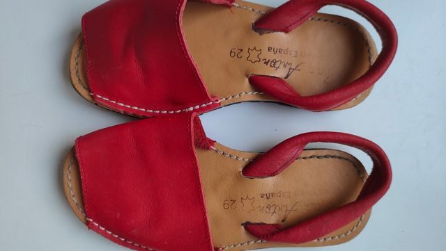 Menorquinas rojas Pepa Antón