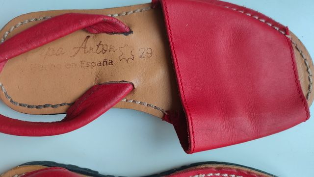 Menorquinas rojas Pepa Antón