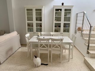 Mesa comedor blanca extensible en muy buen estado 
