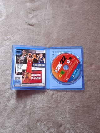 NBA 2K22 PS4 (PlayStation 4)