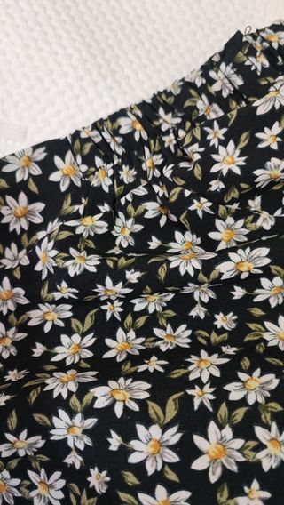 Falda pantalón flores negra