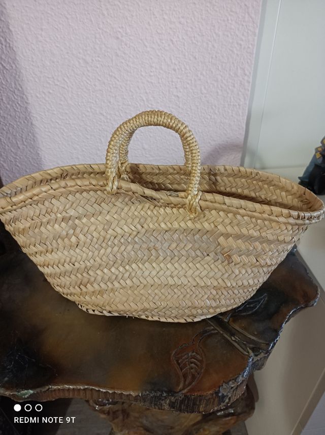 Cesta mimbre pequeña - roja